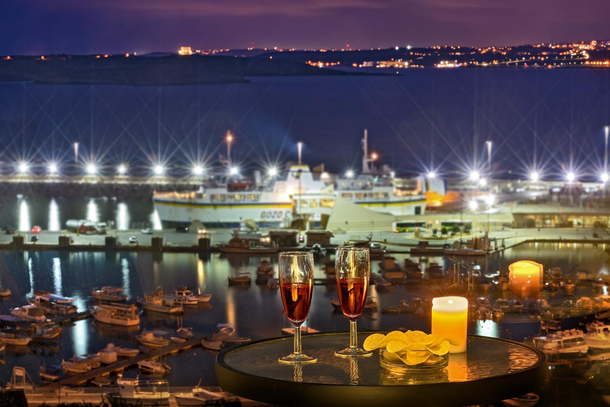 Grand Hotel Gozo Ghajnsielem Bagian luar foto