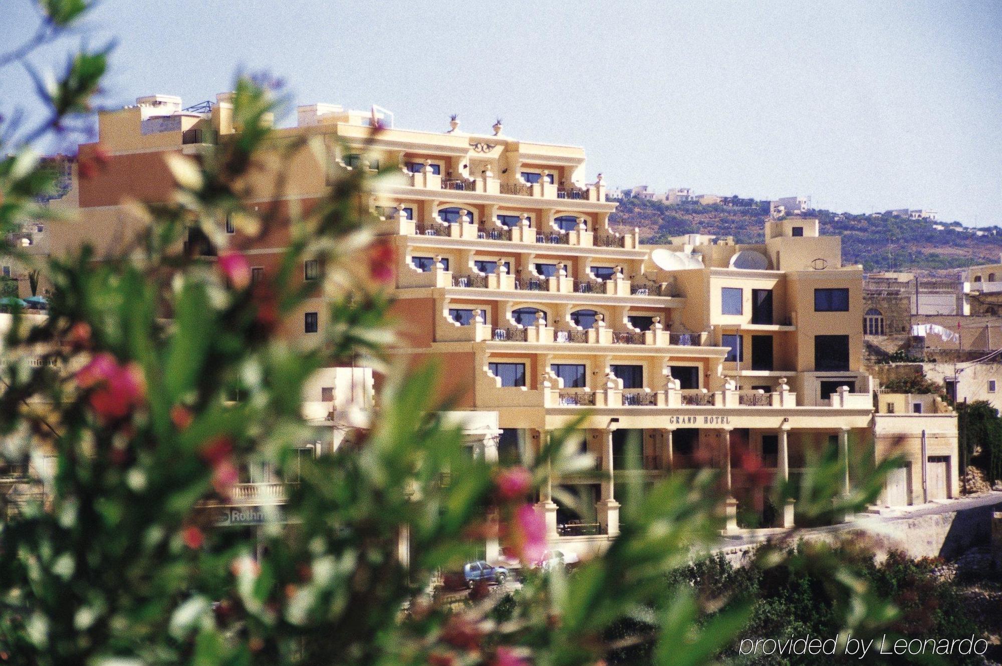 Grand Hotel Gozo Ghajnsielem Bagian luar foto