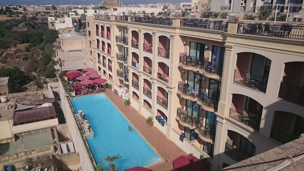 Grand Hotel Gozo Ghajnsielem Bagian luar foto